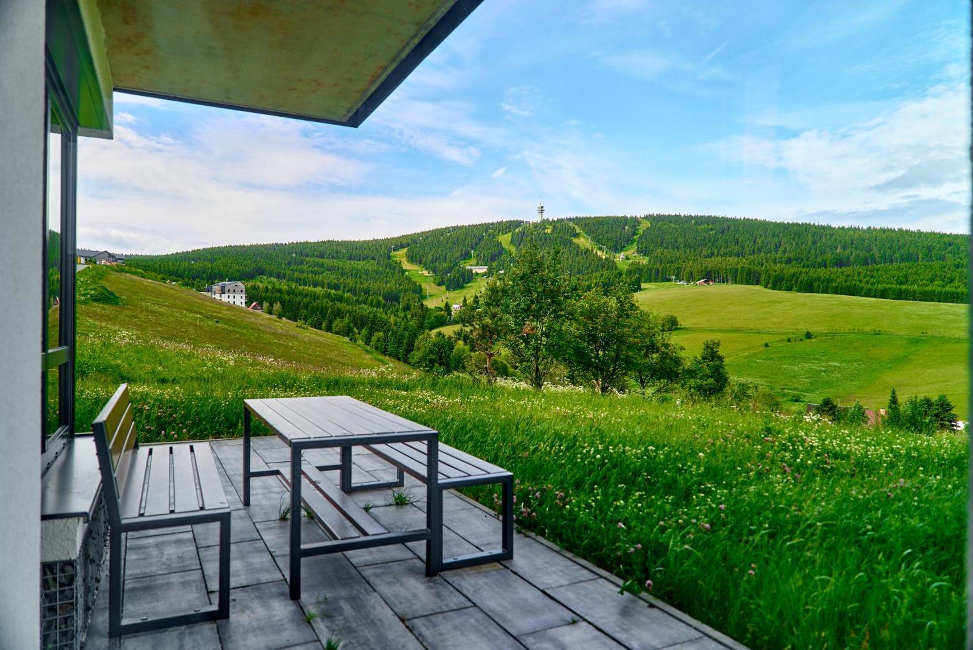 Vyhledy Bez Hranic By Mountain Ways Lägenhet Loučná pod Klínovcem Exteriör bild